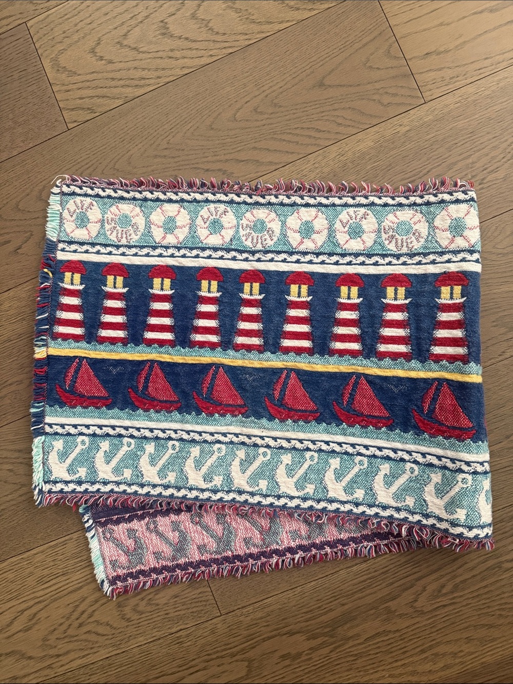Nautical runner